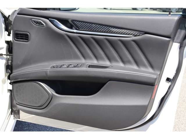 MASERATI MASERATI GHIBLI Sedan 2021