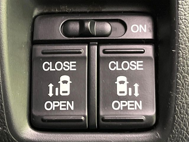 HONDA N BOX CUSTOM 2015