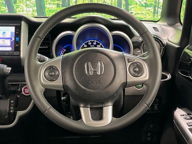 HONDA N BOX CUSTOM 2017