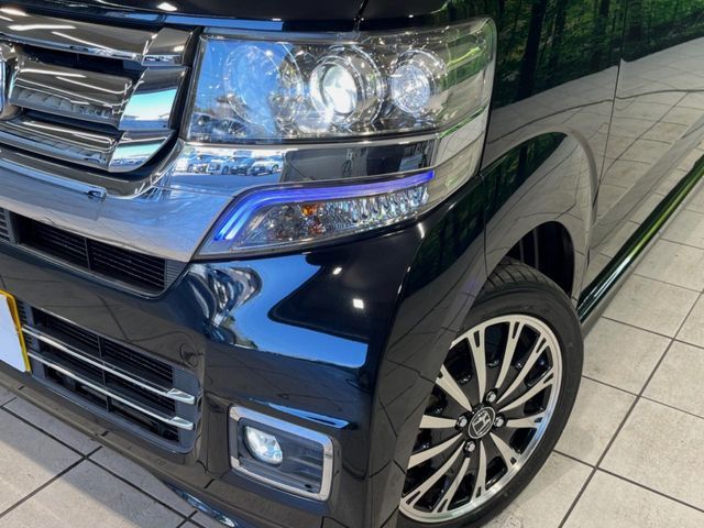 HONDA N BOX CUSTOM 2017