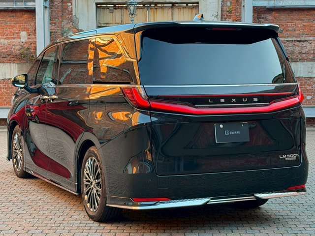 TOYOTA ???? LM500h 2024