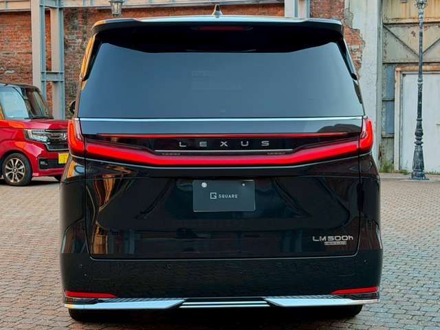 TOYOTA ???? LM500h 2024