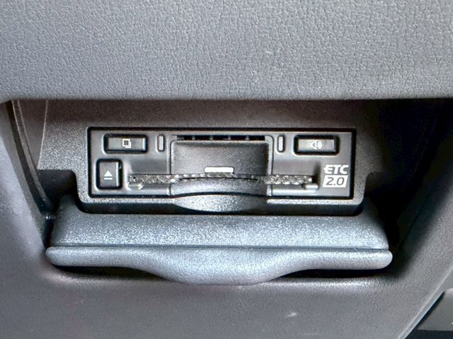 TOYOTA ???? LM500h 2024