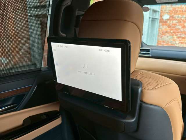 TOYOTA LEXUS LX600 2023