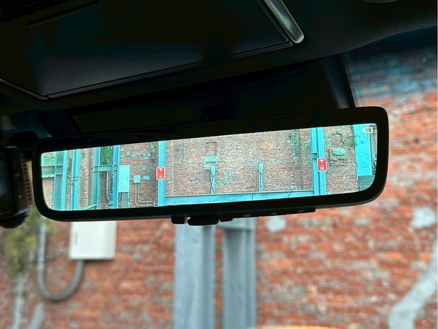 TOYOTA LEXUS LX600 2023