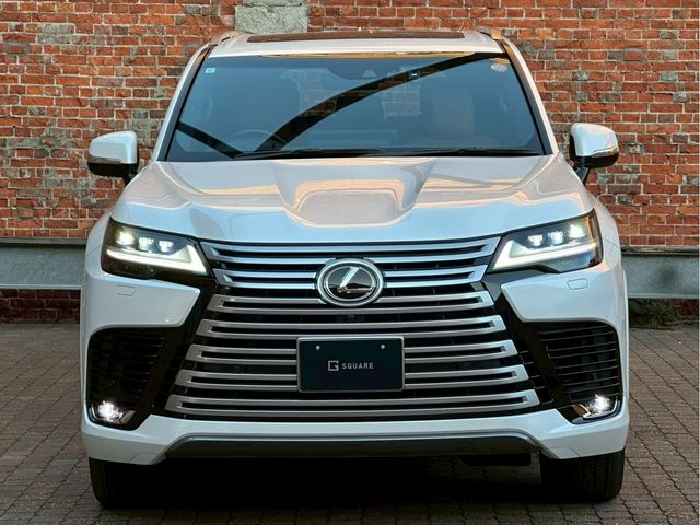 TOYOTA LEXUS LX600 2023