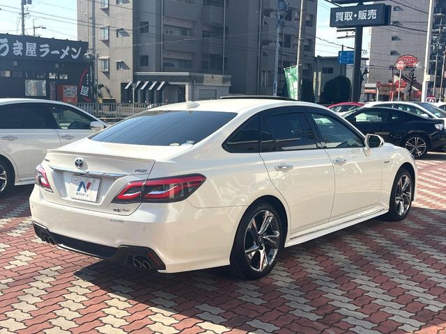 TOYOTA CROWN sedan hybrid 4WD 2018