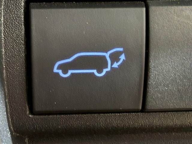 TOYOTA YARIS CROSS HYBRID 2023