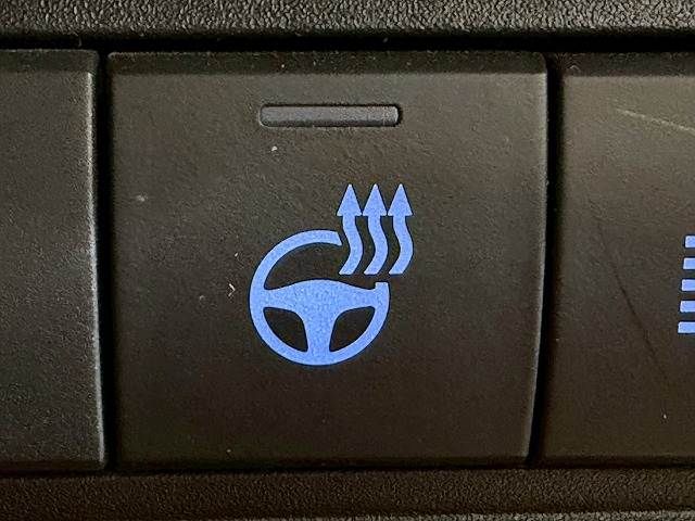 TOYOTA YARIS CROSS HYBRID 2023