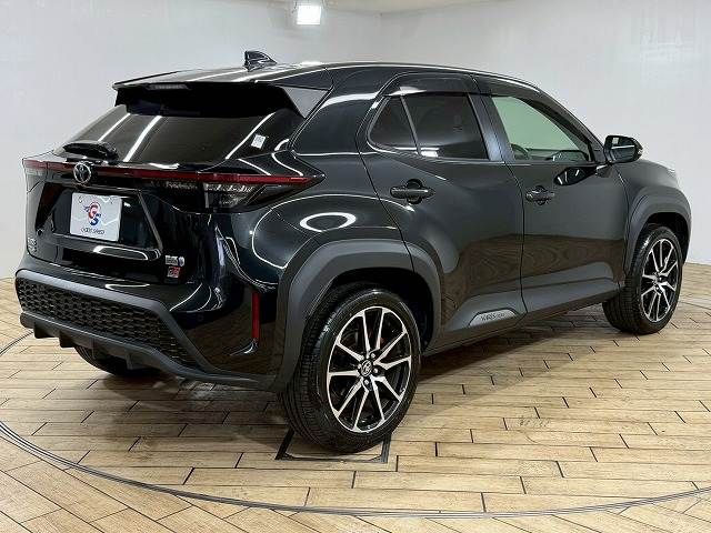 TOYOTA YARIS CROSS HYBRID 2023