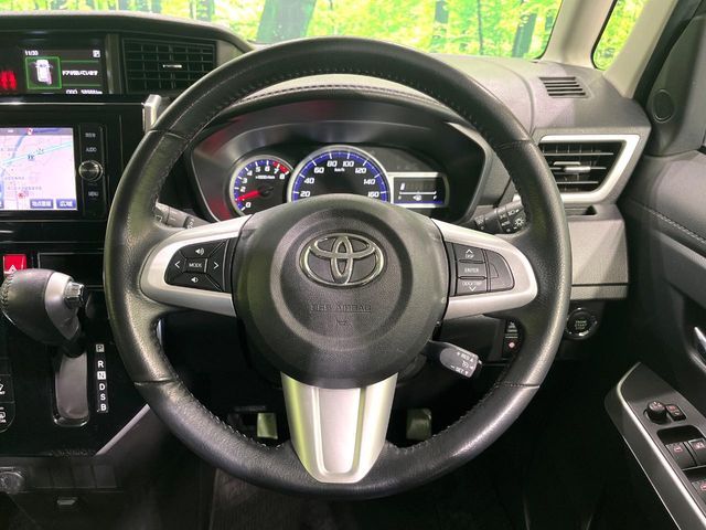 TOYOTA ROOMY 2017