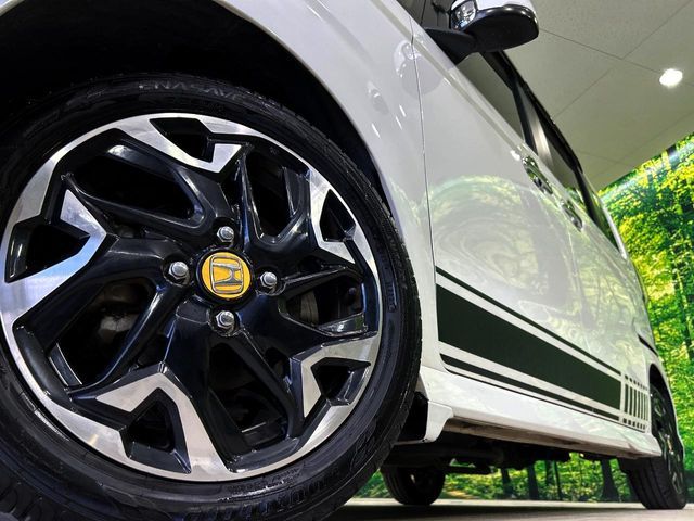 HONDA N BOX CUSTOM 4WD 2018