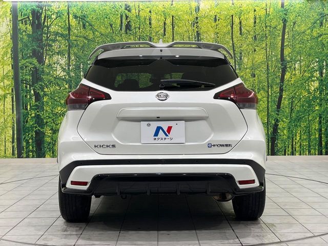 NISSAN KICKS 2020