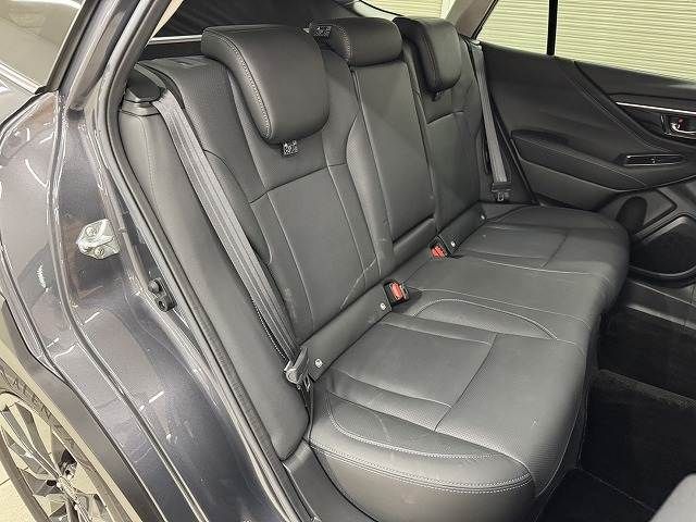 SUBARU LEGACY OUTBACK 2025