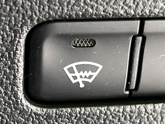 TOYOTA PRIUS 4WD 2016