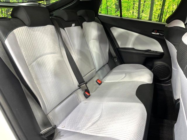 TOYOTA PRIUS 4WD 2016