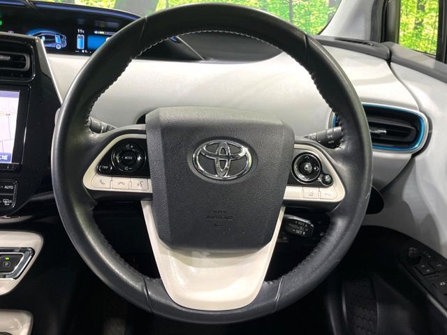 TOYOTA PRIUS 4WD 2016