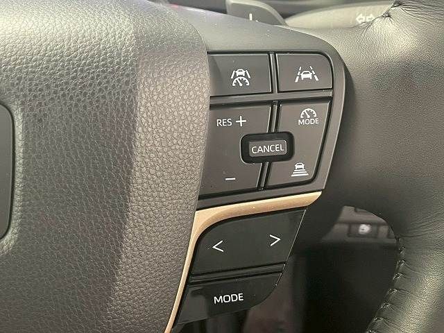 TOYOTA CROWN CROSSOVER 2023