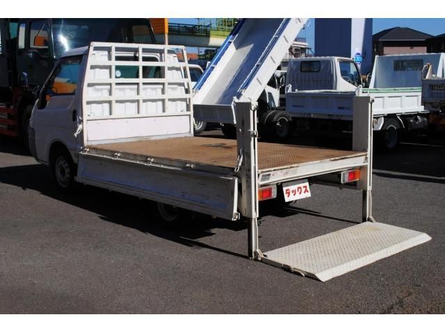 NISSAN VANETTE truck 2WD 2004