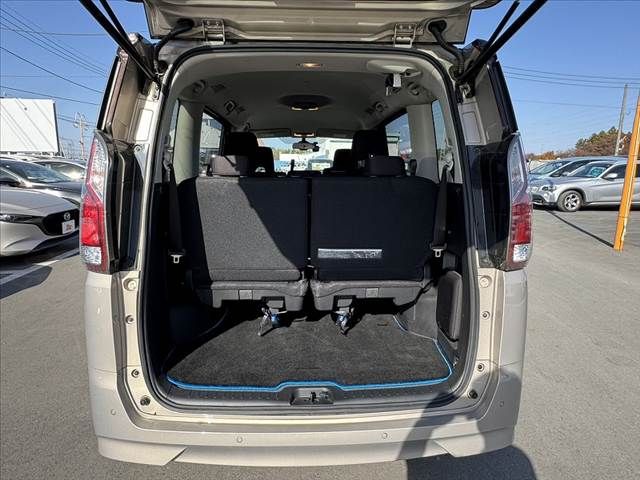 NISSAN SERENA  WG 2018