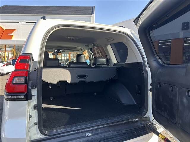 TOYOTA LANDCRUISER PRADO 2018