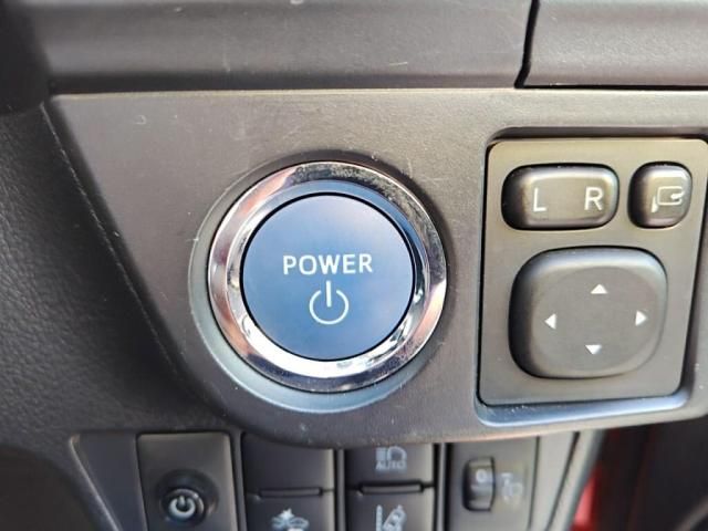 TOYOTA COROLLA FIELDER HYBRID 2015