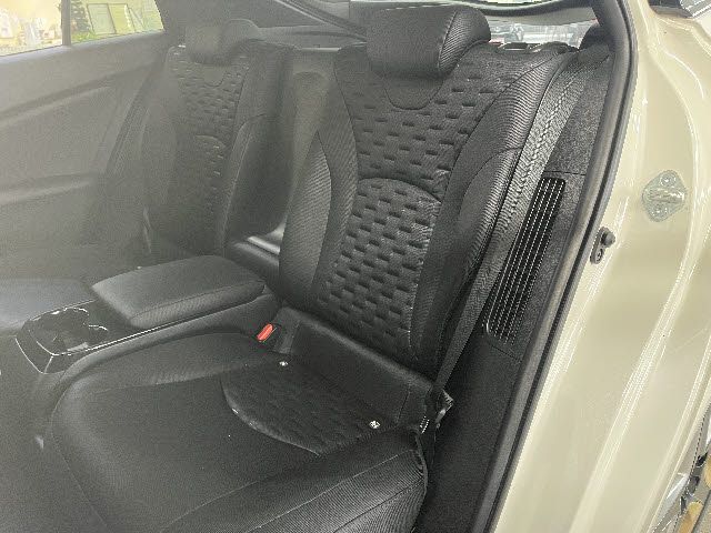 TOYOTA PRIUS PHV 2018