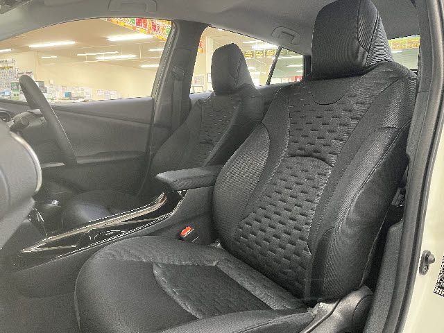 TOYOTA PRIUS PHV 2018