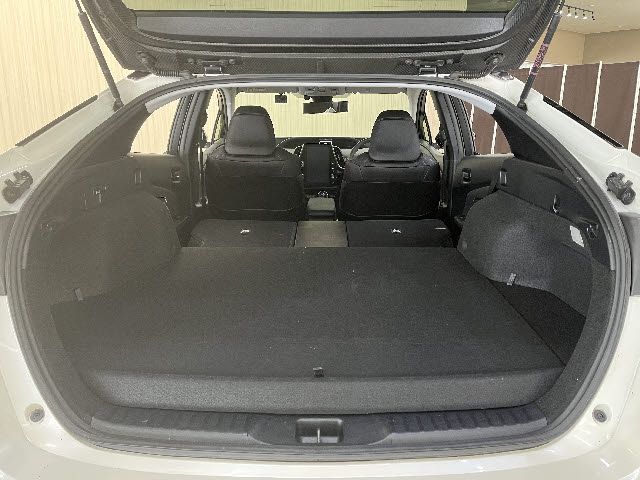 TOYOTA PRIUS PHV 2018