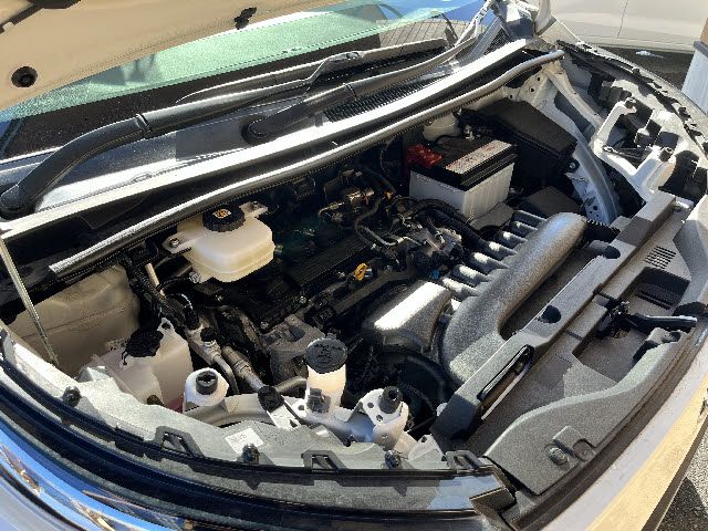 TOYOTA VOXY 4WD 2022