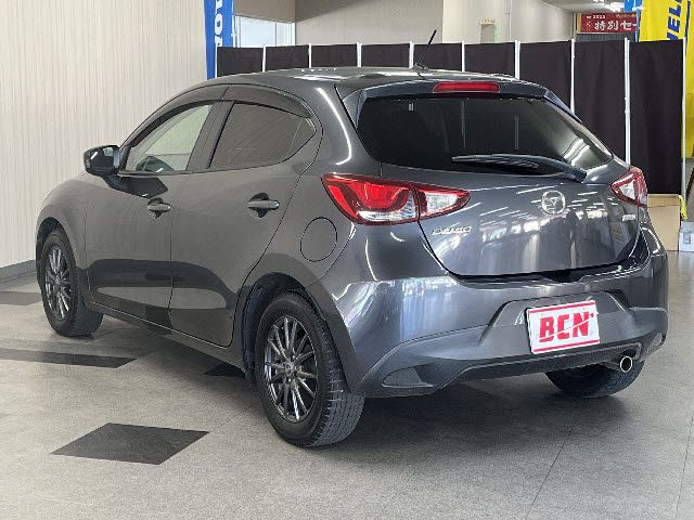 MAZDA DEMIO 2015