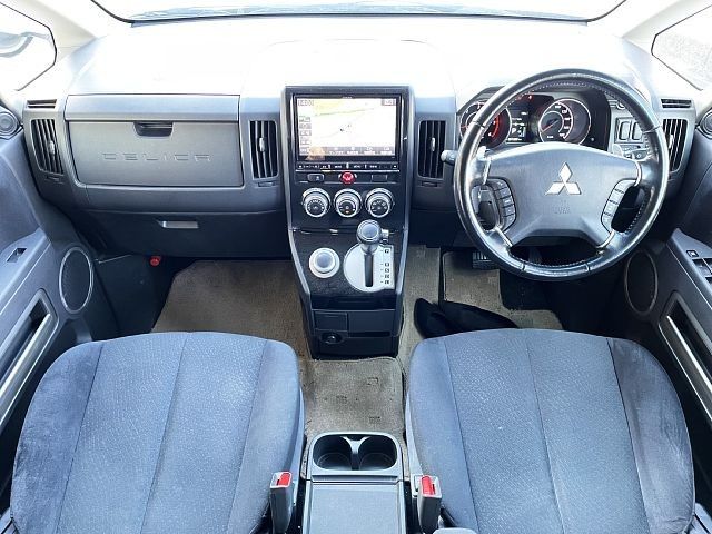 MITSUBISHI DELICA D:5 4WD 2017