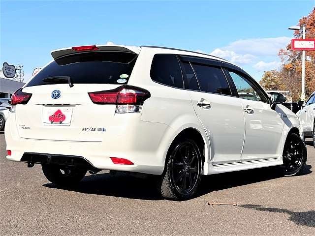 TOYOTA COROLLA FIELDER HYBRID 2018