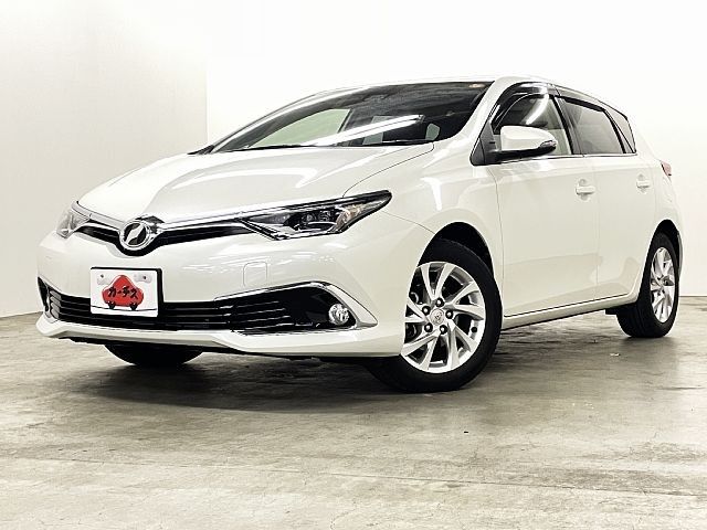 TOYOTA AURIS 2015 