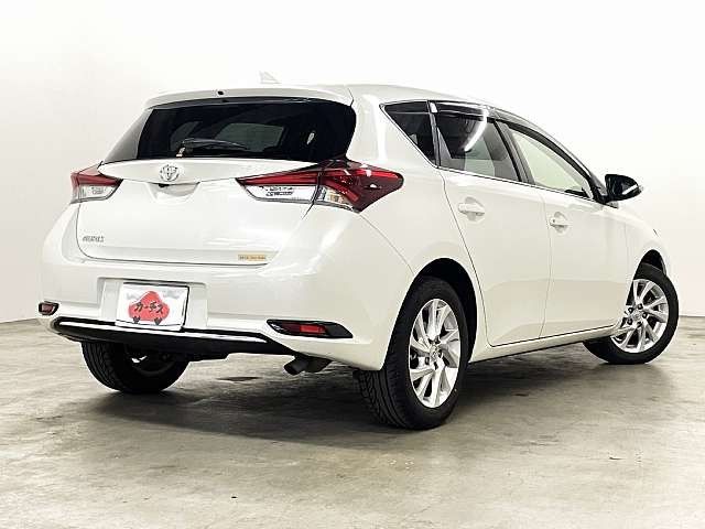 TOYOTA AURIS 2015