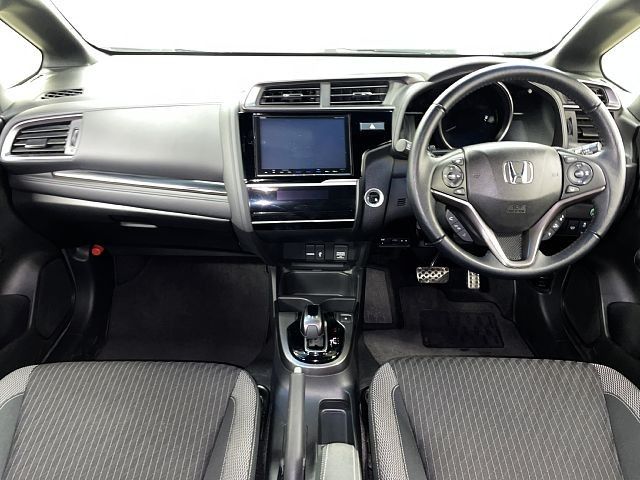 HONDA FIT HYBRID 2017