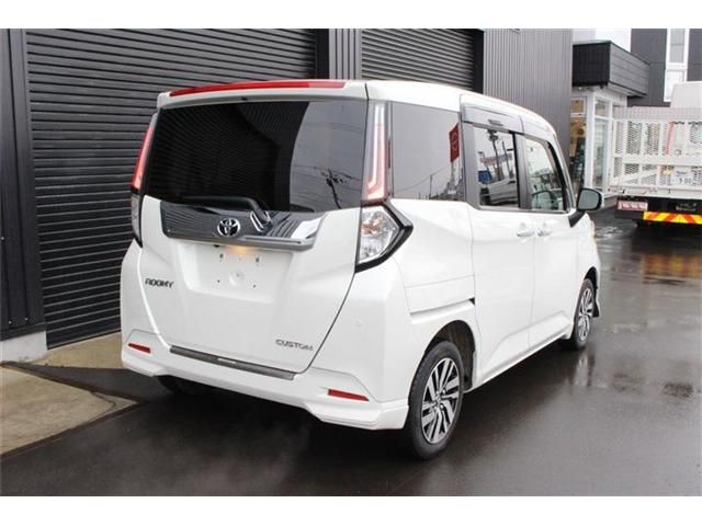 TOYOTA ROOMY 4WD 2021