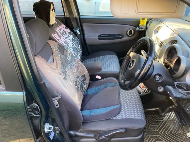 DAIHATSU MIRA GINO 2004