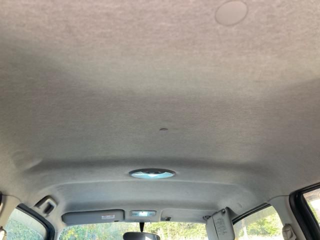 DAIHATSU MIRA GINO 2004