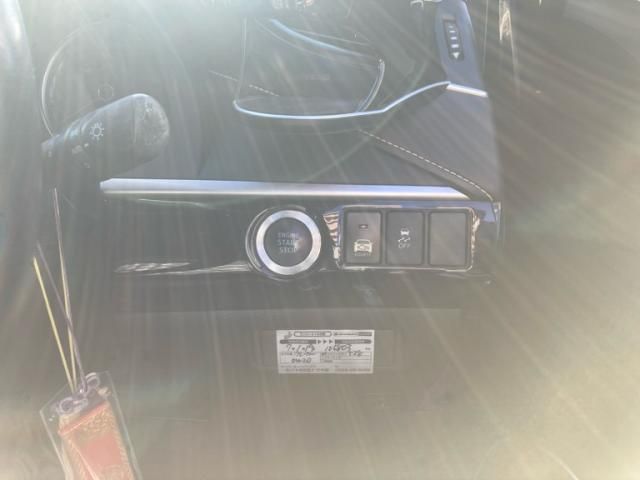 TOYOTA HARRIER 2WD 2014