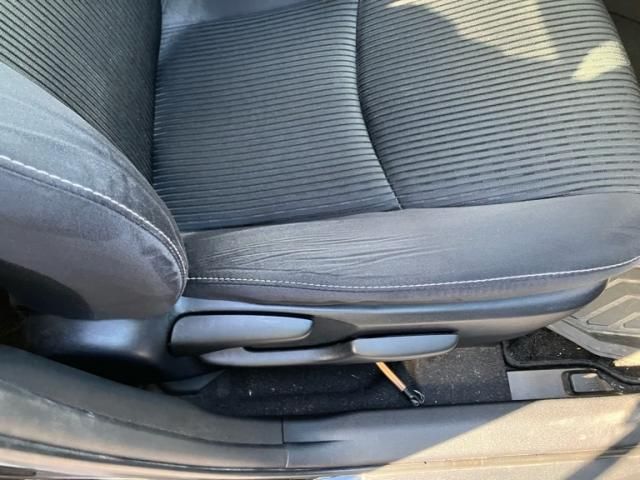 TOYOTA PRIUS Alpha 2017