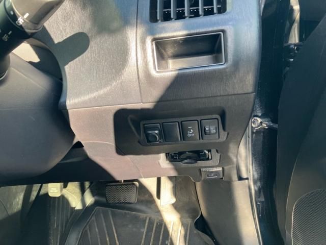 TOYOTA PRIUS Alpha 2017