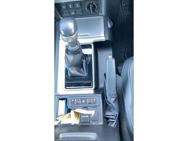 TOYOTA LANDCRUISER PRADO 2019