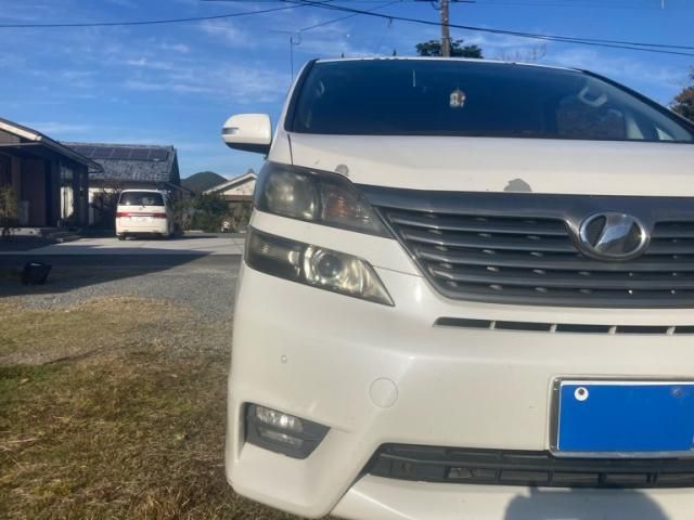 TOYOTA VELLFIRE 2009