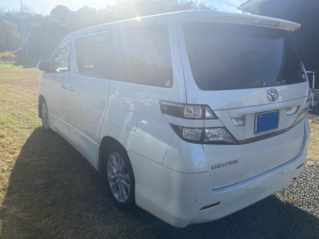 TOYOTA VELLFIRE 2009