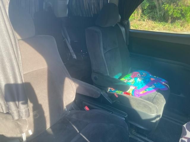 TOYOTA VELLFIRE 2009