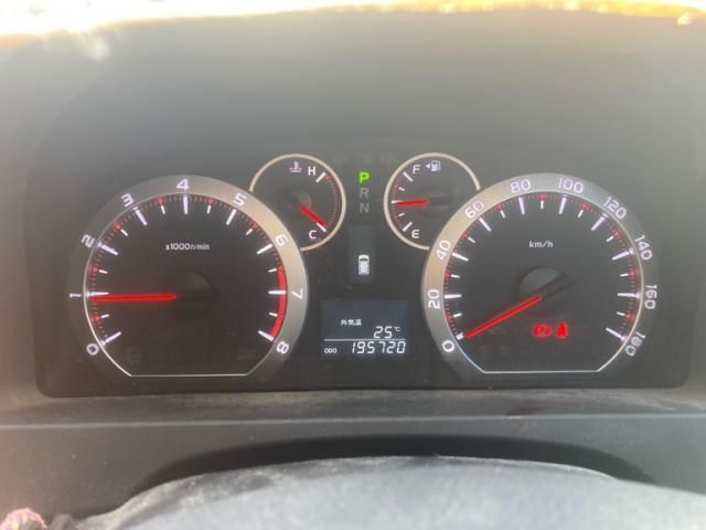 TOYOTA VELLFIRE 2009