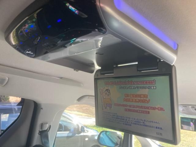 TOYOTA VELLFIRE 2009