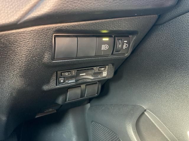 TOYOTA COROLLA CROSS HYBRID 2025