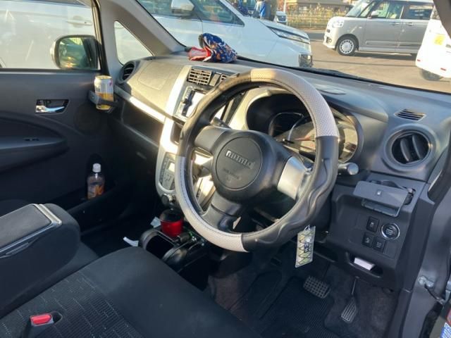 DAIHATSU MOVE CUSTOM 2013